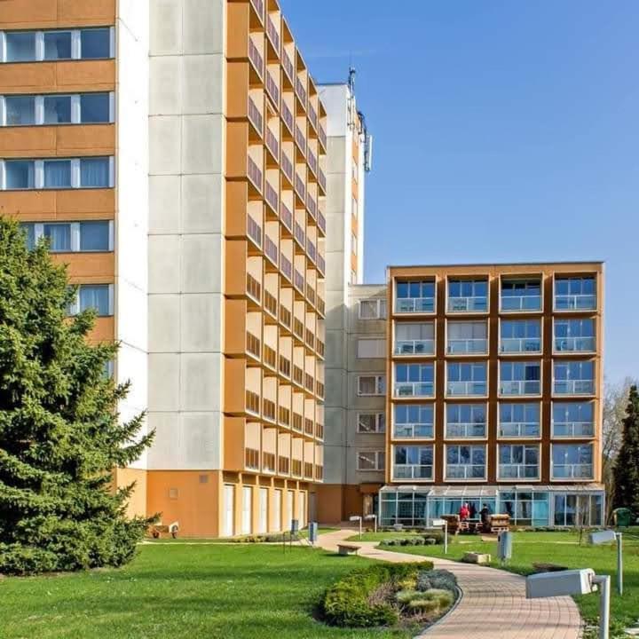 Kr Apartman Siófok Extérieur photo